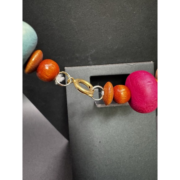 Vintage Chunky Multi Colored Wood Bead Necklace - 14.5" Drop - Picture 3 of 6